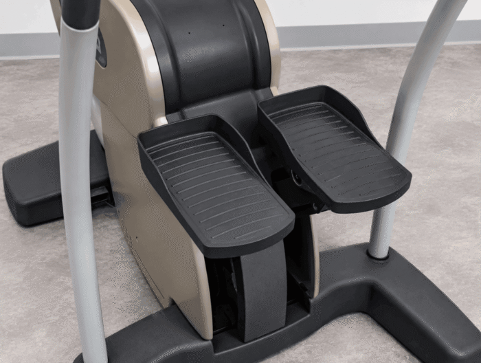 Fitness_Club_24_Technogym_New_Excite_700_TV_VisioWeb_stepper