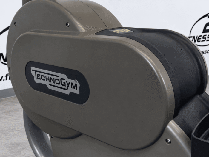 Fitness_Club_24_Technogym_New_Excite_700_TV_VisioWeb_stepper